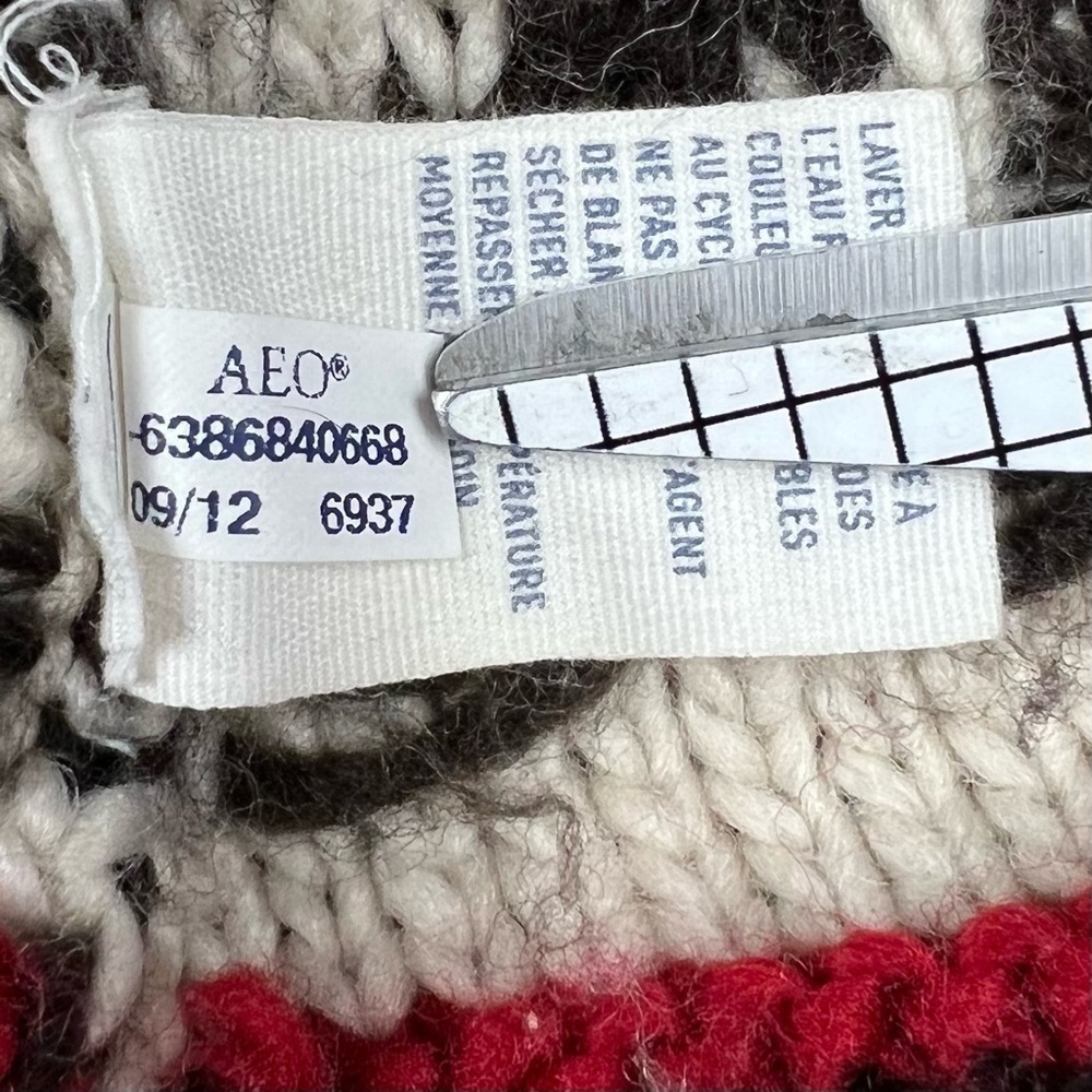 American Eagle Colorful Vibrant Fringe Cardigan Graphic size Medium Western Rare - Picture 6 of 11